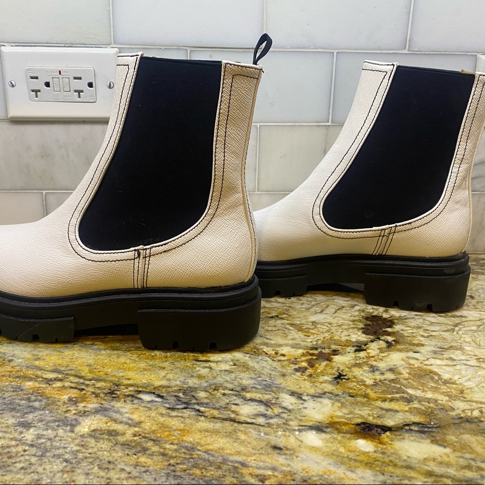Trendy chunky white boots size 8.5